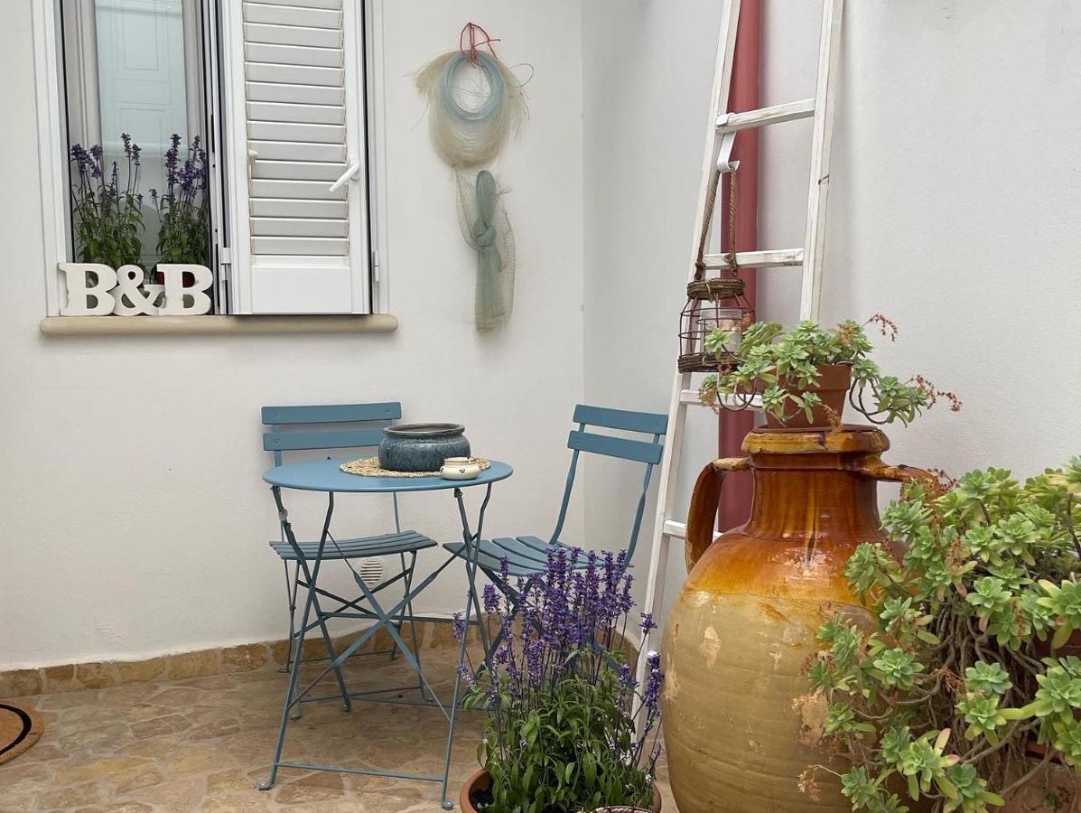 B&B Vie Del Mediterraneo Porto Cesareo Eksteriør bilde
